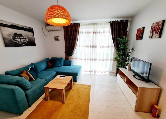Downtown, Ideal For Longer Stays, Family Friendly Apartment - Nb73A