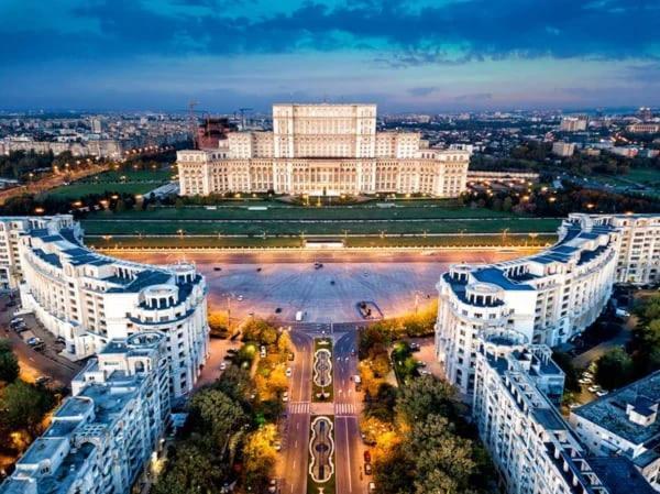 דירה Downtown, Ideal For Longer Stays, Family Friendly - Nb73a