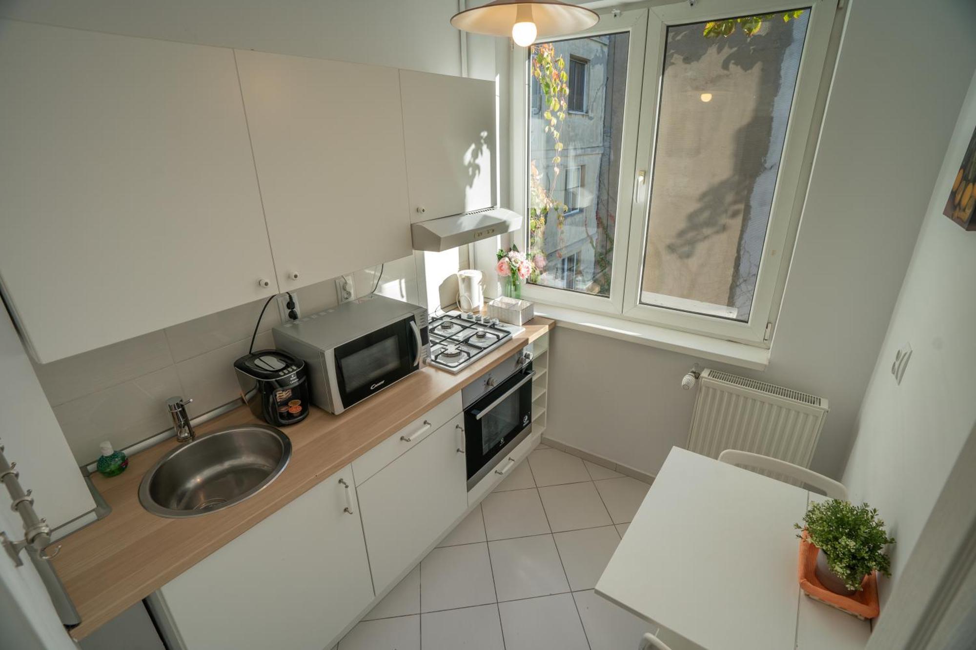 דירה Downtown, Ideal For Longer Stays, Family Friendly - Nb73a בוקרשט