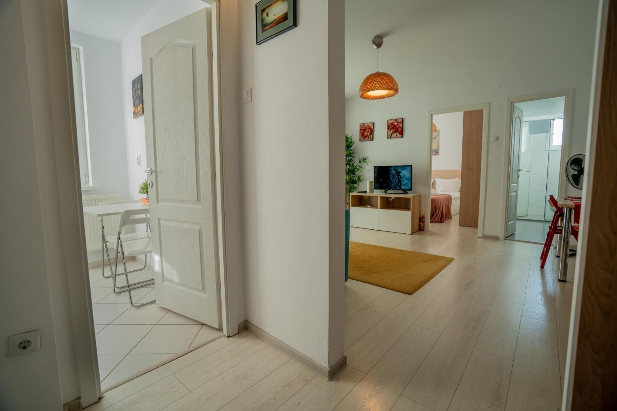 Downtown, Ideal For Longer Stays, Family Friendly - Nb73a דירה *