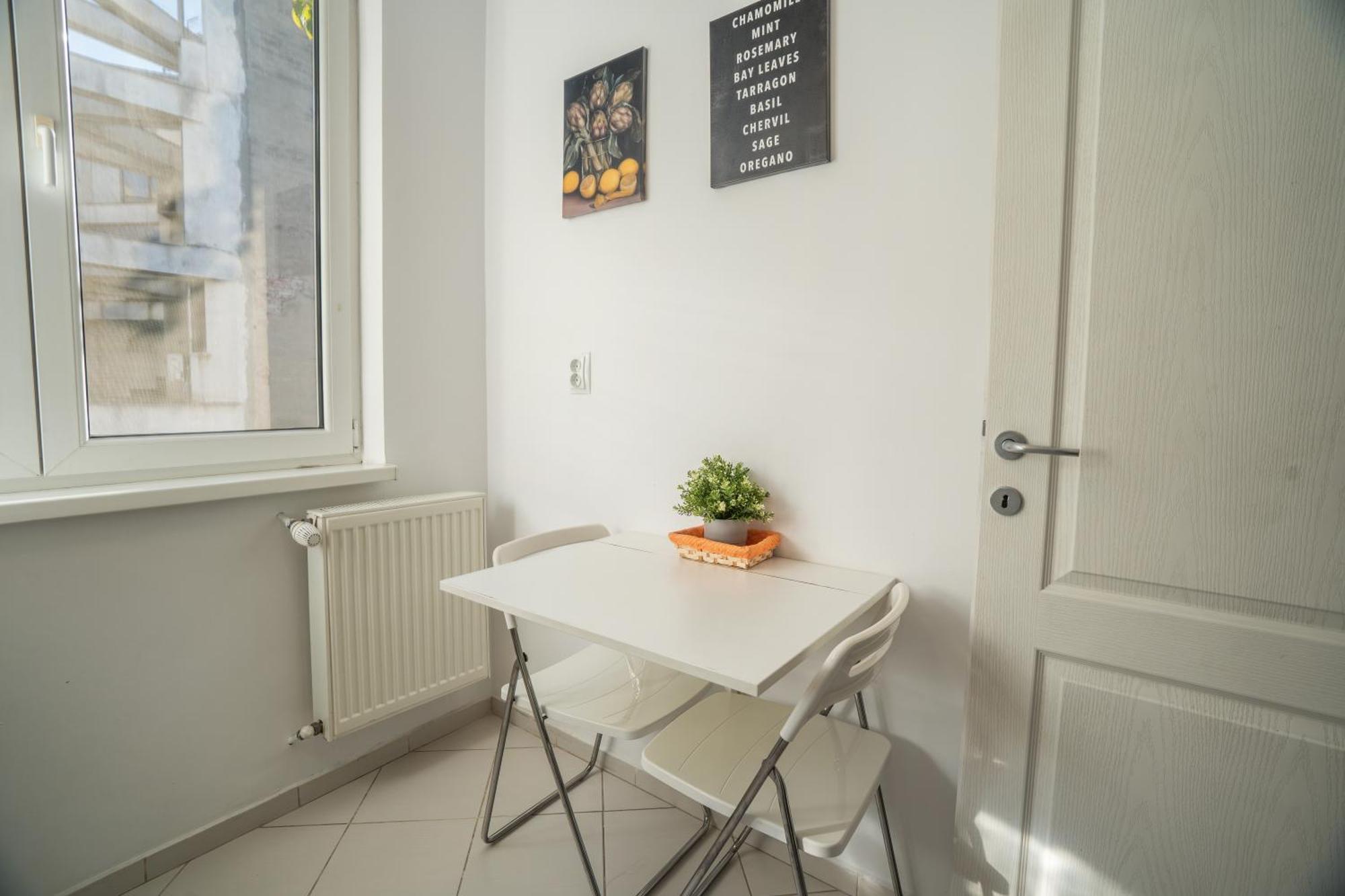 דירה Downtown, Ideal For Longer Stays, Family Friendly - Nb73a בוקרשט