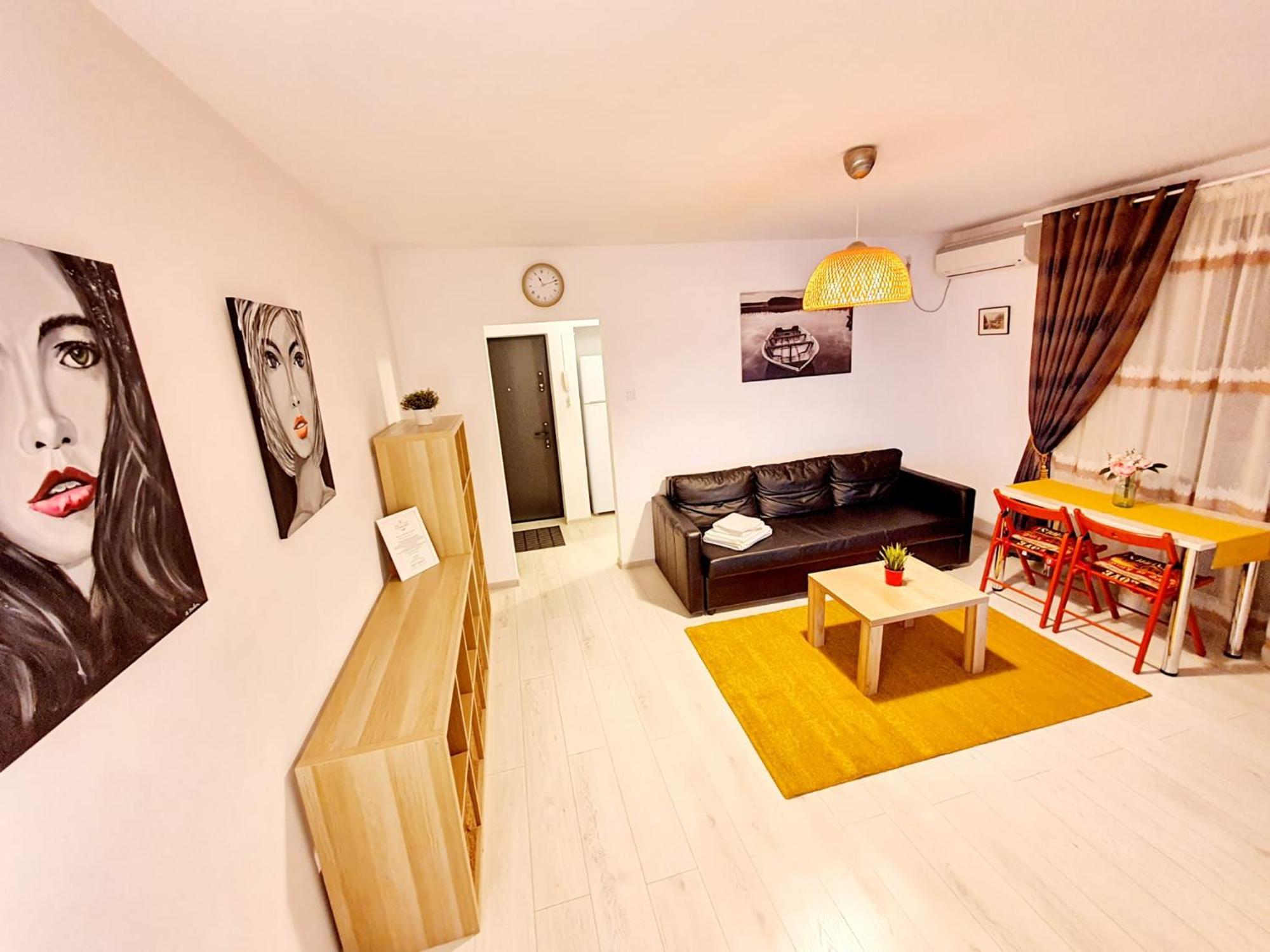 Downtown, Ideal For Longer Stays, Family Friendly - Nb73a